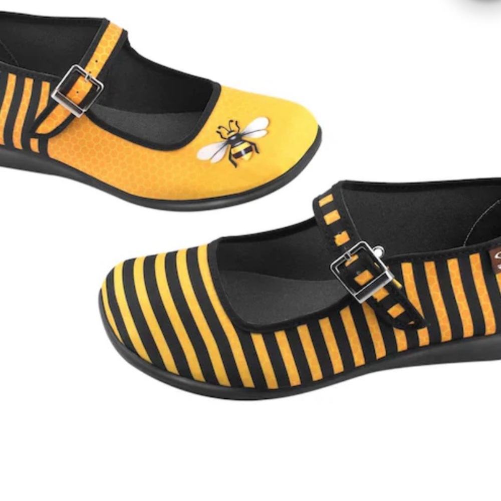 Hot Chocolate Design “Honey” Mary Jane’s. Sz 10 NWT